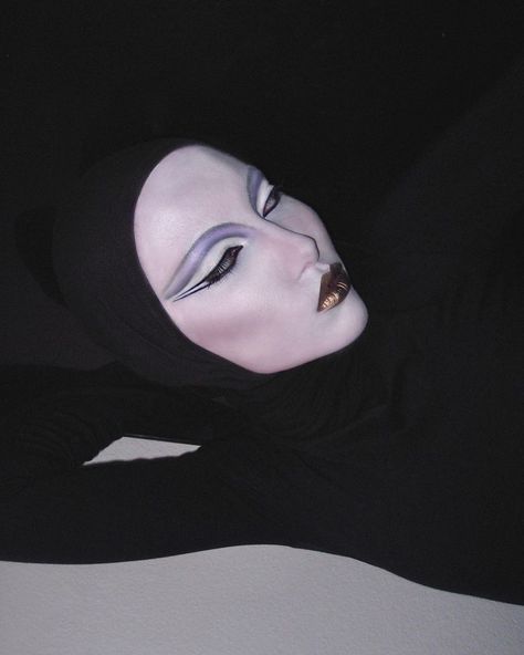 this work is my love letter to the world of Serge Lutens every now and then I revisit his works and find them to be the peak aesthetic… | Instagram Serge Lutens Makeup, Unconventional Makeup, Pretty Eye Makeup, Serge Lutens, Graphic Eyeliner, Make Up Inspo, Human Poses Reference, New Romantics, Editorial Makeup