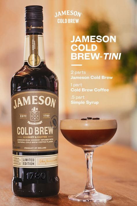 Jameson Cold Brew Espresso Martini, Cold Brew Whiskey Cocktail, Jameson Cold Brew Cocktails, Cold Brew Martini Recipe, Cold Brew Espresso Martini, Cold Brew Martini, Moonshine Drink Recipes, Jameson Cocktails, Bartender Drinks Recipes