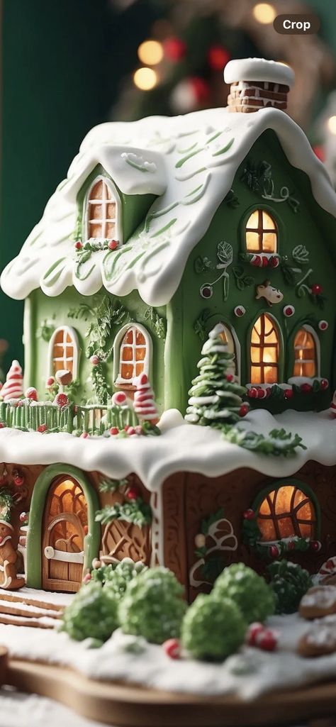 Green Gingerbread House, Homemade Gingerbread House, Gingerbread House Designs, Gingerbread Party, Gingerbread Village, Christmas Cake Designs, Gingerbread House Decorations, Gingerbread Decorations, Gingerbread Girl