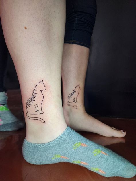 Best friend matching Taylor swift karma cat tattoo midnight midnights eras tour swiftie purring in my lap Karma Is A Cat Tattoo, Taylor Swift Matching Tattoos, A Cat Tattoo, Tattoo Karma, Best Friend Matching, Taylor Swift Cat, Karma Is A Cat, Best Friend Match, Matching Tattoos