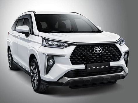 Keunggulan Veloz Cross adalah desain tampilannya yang eye-catching, meski di segmen MPV Veloz memiliki desain SUV yang sporty. Mobil ini juga memiliki interior yang luas dengan desain 7-seater, cukup untuk membawa keluarga untuk beraktivitas jauh dari rumah. New Corolla, Toyota Suv, Corolla Altis, Toyota 86, Cross Top, Grand Vitara, Black Metallic, Car Wallpapers, Rear Seat