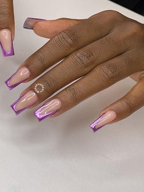 Purple Nail Design Square, Lavender And Gold Outfit, Purple Glitter French Tips, Purple And Gold French Tip Nails, Purple Metallic Nails, Purple And Gold Nails Designs, Gold And Purple Nails, Purple And Gold Nails, Purple French Tip