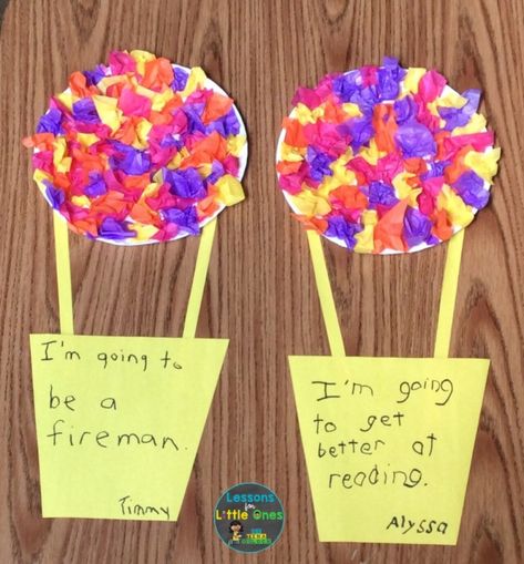 Dr. Seuss craft for Oh the Places You'll Go De Seuss Crafts For Preschool, Oh The Places Youll Go Craft, Dr Seuss Preschool Activities, Dr Seuss Art, Dr Seuss Preschool, Dr Seuss Classroom, Dr Seuss Activities, Dr Seuss Crafts, Writing Craftivity