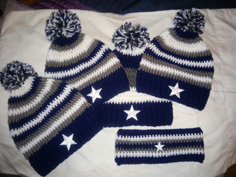 Crochet Dallas Cowboys beanies & ear warmer. Dallas Cowboys Crochet, Cowboys Crochet, Crochet Earwarmers, Cowboy Hat Pattern, Cowboy Crochet, Crochet Football, Dallas Cowboys Hats, Yarn Hats, Dallas Cowboy