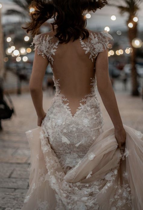 pinterest: hezzprice Galia Lahav Wedding Dress, Unique Wedding Dresses, Stylish Wedding Dresses, Pretty Wedding Dresses, Galia Lahav, Long Sleeve Wedding Dress Lace, Dream Wedding Ideas Dresses, Wedding Boho, Bride Clothes