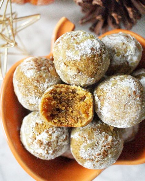 @silvydɑllɑs Pumpkin Snowball Cookies, Pumpkin Snowballs, Glutenfree Cookies, Snow Cookies, Snowball Cookie Recipe, Snowball Cookies, Pumpkin Pecan, Pumpkin Cookies, Autumn Flavors