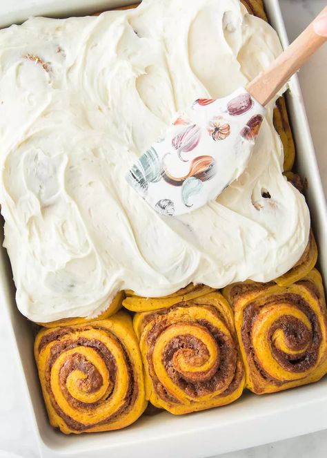 Breakfast Rolls Recipe, Cinnamon Rolls With Cream Cheese, Cinnamon Rolls With Cream, Breakfast Rolls, Pumpkin Cinnamon Rolls, Cream Cheese Frosting Recipe, Kitchen Smells, Pumpkin Butter, Pumpkin Spice Season