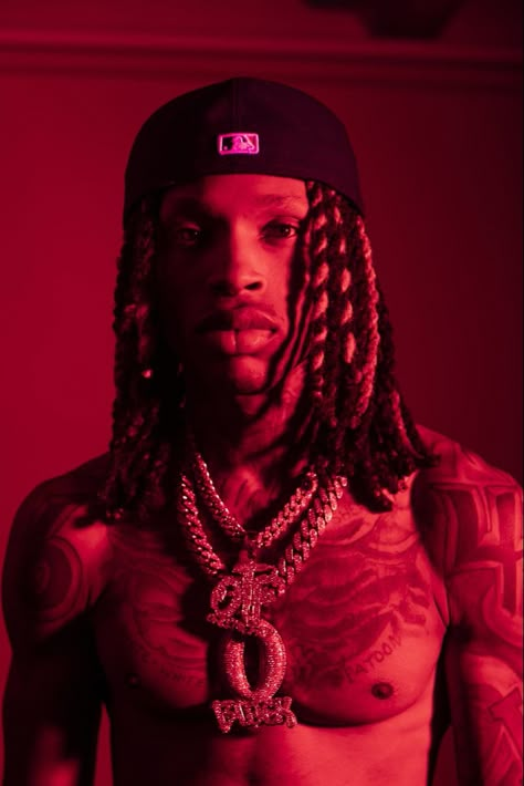 King Von Red Wallpaper, King Von Edits, Rapers Wallpapers, King Von Live Wallpaper, Von Rapper, Rapper Pics, Rapper Pfp, King Von Rapper Aesthetic, Lowkey Rapper