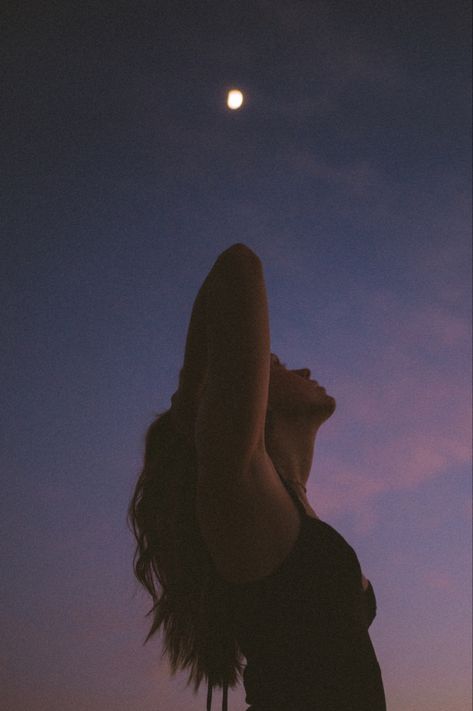 model, photography, moon, aesthetic, purple, sunset, black dress Moon Portrait Photography, Moon Photoshoot Ideas, Moonlit Photography, Full Moon Photoshoot, Dreamy Photography Nature, Moonlight Portrait, Moon Aesthetic Purple, Moonlight Photoshoot, Dusk Photoshoot