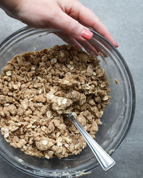 Oatmeal Crumble Topping Apple Crisp, Apple Pie Topping Crumble Oatmeal, Easy Oat Crumble Topping, Crumble Topping Recipe Oatmeal, Oatmeal Cobbler Topping, Oatmeal Topping For Apple Crisp, Oat Crisp Topping, Oatmeal Strudel Topping, Oatmeal Crumb Topping For Pie