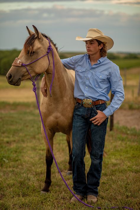 Midwestern Nebraska Senior Session Senior Boy Poses, Fall Senior Pictures, Senior Pictures Poses, Country Men, Senior Session, Country Boys, Picture Poses, Senior Pictures, Nebraska