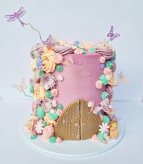 Purple Fairy Birthday Cake, Fairy Door Cake, Fairy Cake Ideas, Lolly Cake, Fairy Birthday Cake, 6th Birthday Cakes, Fairy Tea Parties, Purple Fairy, Fairy Butterfly