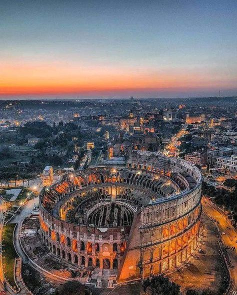 Colosseum Rome, Italy Aesthetic, Beautiful Places To Travel, Rome Italy, Pretty Places, Travel Aesthetic, Dream Vacations, Wonders Of The World, Europe Travel