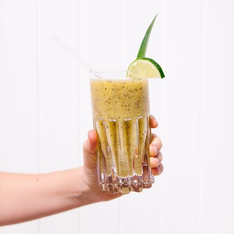 Pineapple Chia Cleanse, Chia Fresca, Chia Recipe, Frozen Pineapple, Pressed Juice, Cleanse Recipes, Agave Syrup, Juice Recipes, It Doesn't Matter