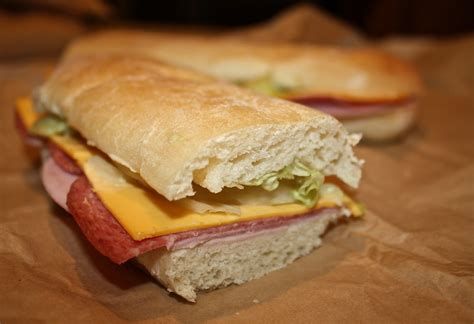 La Gondola Bread Recipes Gondola Sandwich, Avantis Bread Recipe, Spaghetti Calories, Recipes With Ingredients, Cinnamon Roll Bread, Summer Sausage, Sub Sandwiches, Nothing Special, Ham Cheese