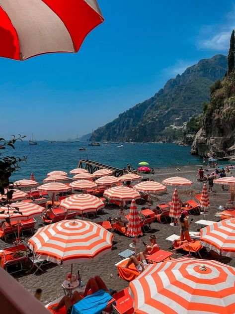 Arienzo Beach Club, Positano Beach, Summer Abroad, Italy Vibes, Italy Beaches, Around The World In 80 Days, Positano Italy, Explore Italy, Europe Photos