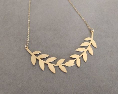 Gold Leaf Necklace, Leaf Necklace, Gold Necklace, Grecian Leaf Necklace, Leaves Jewelry, Wedding Necklace, Bridal Necklace, Laurel Necklace https://etsy.me/2wGPkAP #jewelry #necklace #gold #leaf #floral #women #brass #goldleafnecklace #leafnecklace Leaf Necklace Gold, Leaves Jewelry, Golden Pendant, Gold Leaf Necklace, Gold Collar Necklace, Bride Necklace, Necklace Bridal, Gold Long Necklace, Triangle Necklace