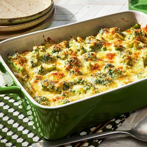 Healthy Broccoli Casserole Recipes, Brocoli Casserole Recipes, Broccoli Au Gratin, Quick Comfort Food, Carrot Casserole, Christmas Casserole, Easy Breakfast Brunch, Savory Sides, Delicious Sides