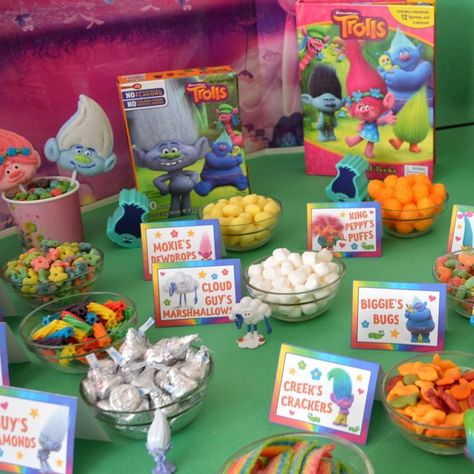 10 Awesome Trolls Birthday Party Ideas | 2022 - Cool Video Invitations Trolls Party Food, Troll Party Theme, Trolls Party, Princess Poppy, Food Cards, Trolls Birthday Party, Troll Party, Birthday Party Food, Second Birthday