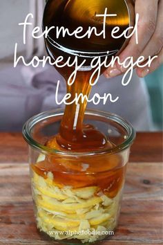 Fermented Ginger, Recipe With Ginger, Fermented Vegetables Recipes, Ginger And Lemon, Fermented Honey, Fermented Veggies, Fermentation Recipes, Fermented Vegetables, Fermented Drink