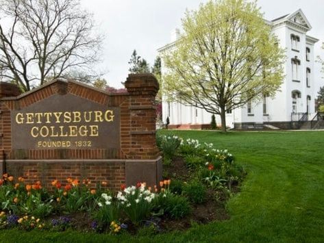 Campus Notes - Farmington College Students - Farmington, CT Patch Clarkson University, Gettysburg College, Gettysburg Pennsylvania, Rochester Institute Of Technology, Indoor Track, College Search, College Notes, University Of Connecticut, College Campus