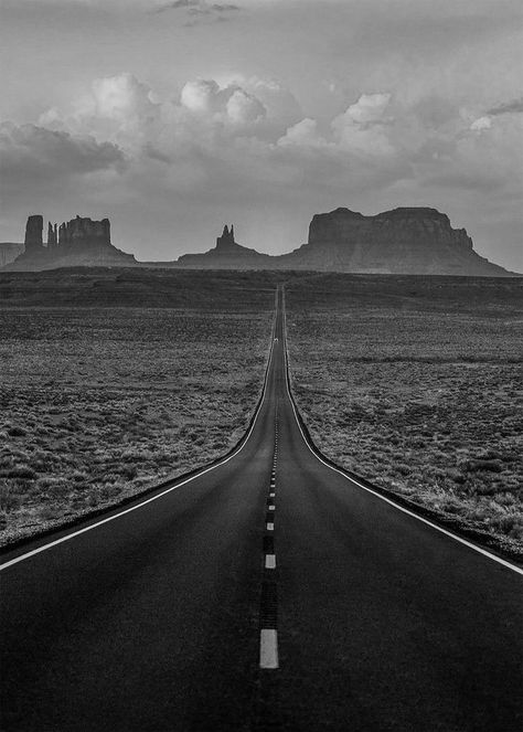 Long Road Tattoo, Highway Tattoo Ideas, Road Tattoo Ideas, Monument Valley Tattoo, Road Tattoo Design, Highway Tattoo, Route 66 Tattoo, Moto Tattoo, Road Tattoo