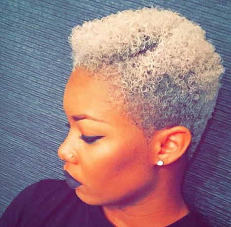 #blonde #twa #curls #naturalgirlsrock! ! Maroon Short Hair, Twa Curls, Short Hair Black Women, African Women Hair, Blonde Twa, Maroon Hair, Hair Black Women, Tapered Natural Hair, Natural Hair Cuts