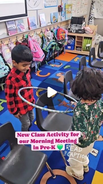 Lindsay Budnik ♡ Pre-K Teacher on Instagram: "A game of balance, team work, gross motor and focus 💚 This was our new class activity during our morning meeting this week! These activities foster our classroom culture and encourage my Pre-K friends to work together, problem solve and cheer each other on!" Partner Activities For Preschool, Friendship Games Preschool, Friends Activities Preschool, Activities For 6yrs Old, Gross Motor Skills Activities, Pre K Games, Teamwork Games, Preschool English, Teamwork Activities