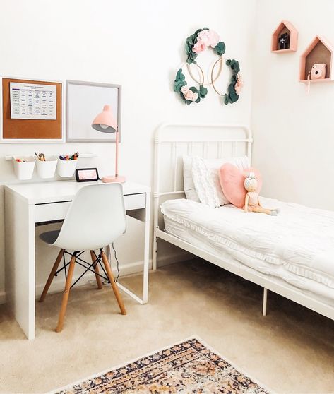 Kids Bedroom Boy And Girl, Farmhouse Kids Room, Ikea Malm Desk, Toddler Room Organization, Ikea Micke Desk, Ikea Micke, Micke Desk, Small Kids Bedroom, Kid Bedrooms