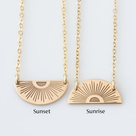 The sunrise and sunset necklaces a unique version of the best friend’s necklace. Each sunrise and sunset are unique, just like you and your bestie. Tag your bestie below and let them know you're thinking about them 👯‍♀️ Sunset Necklace, Sunrise And Sunset, Baby Necklace, Sun Necklace, Sister Necklace, Best Friend Necklaces, Gold Sun, Friendship Necklaces, Big Gifts