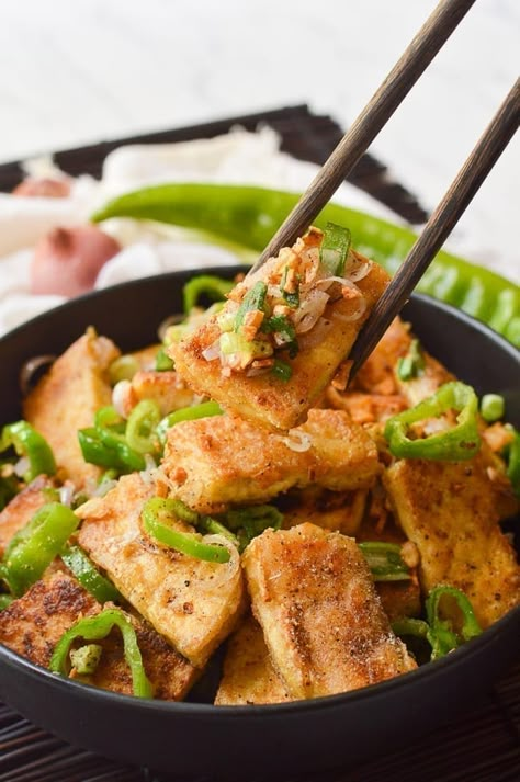 Salt And Pepper Tofu, Tofu Seasoning, Pepper Tofu, Salt And Pepper Shrimp, Wok Recipes, Wok Of Life, Woks Of Life, The Woks Of Life, Mapo Tofu