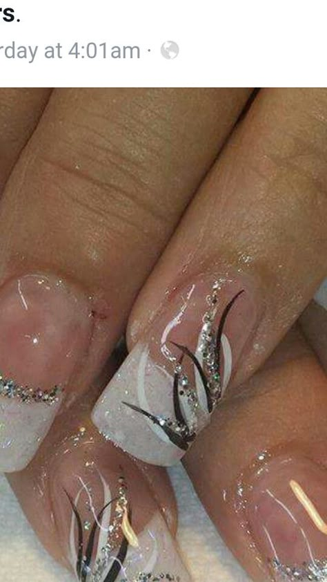 Nails Art Black And White, Dark Acrylic Nails, Silver Nail Designs, White And Silver Nails, Manicure Nail Designs, Classy Nail Designs, Fancy Nails Designs, French Manicures, French Nail Designs