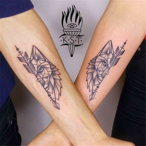 Couples Wolf Tattoos, Tattoo Placements, Couple Matching Tattoo, Petit Tattoo, Couples Tattoo Designs, Wolf Tattoo Design, Bff Tattoos, Matching Couple Tattoos, Mother Daughter Tattoos