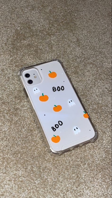 Phone Case Halloween, Halloween Phone Cases Diy, Cute Phone Cases Diy, Phone Mask, Diy Iphone Case, Homemade Halloween, Mobile Cases, Diy Phone, Cute Diys