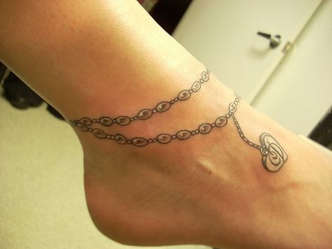 Double Loop Ankle Tattoo Ankle Bracelet Tattoos, Charm Bracelet Tattoo, Bracelet Tattoos, Ankle Tat, Chain Tattoo, Ankle Bracelet Tattoo, Ankle Tattoo Designs, Armband Tattoos, Anklet Tattoos