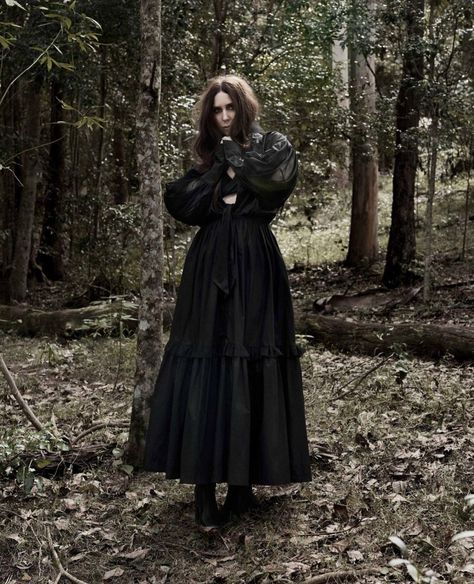 Forest Goth, Folk Goth, Poetic Cinema, Chelsea Wolfe, Whimsical Witch, Goth Fits, Forest Fashion, Insect Collection, Artsy Style