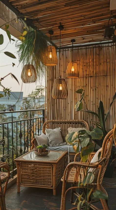 +60 Stunning Small Boho Balcony Ideas - DecorWithEva Bohemian Balcony, Tiny Outdoor Space, Modern Balcony Ideas, Boho Balcony Ideas, Balcon Mic, Boho Balcony, Modern Balcony, Porch And Balcony, Apartment Patio