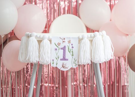 Wildflower Embroidery High Chair Banner - Fairy Garland for 1st Birthday Girl - White Yarn Garland Crown Baby Boy, Yarn Garland, Fairy Garland, Wildflower Embroidery, Just Married Banner, Fabric Crown, 1st Birthday Girl, Crown For Kids, Happy Birthday Baby