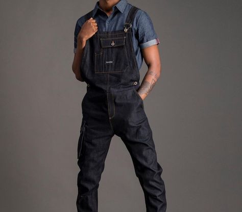 Meet Tshepo Mohlala (@tshepojeans) – The South African fashion maverick whose bespoke jeans are rewriting the narrative of African fashion. Check out STYLE AFRIQUE www.styleafrique.com #styleafrique #africanfashion #fashionblogger #fashiondesigners #Africanfashiondesigners #TSHEPO #Denim #jeans South African Fashion, African Fashion Designers, South African, The South, African Fashion, Bespoke, Denim Jeans, Fashion Blogger, Fashion Design