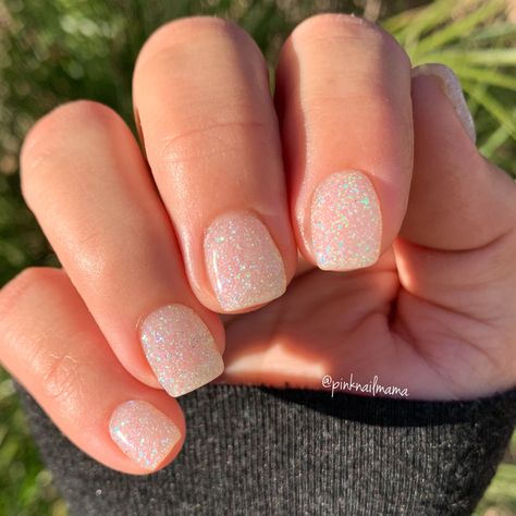 Easy Nail Dip Ideas, Elegant Dip Powder Nails, Cute Dipped Nails Ideas, Extra Short Dip Nails, Super Short Dip Powder Nails, Dip Nails No Tips, Short Nail Inspo Dip Powder, Really Short Dip Nails, Dip Sparkle Nails