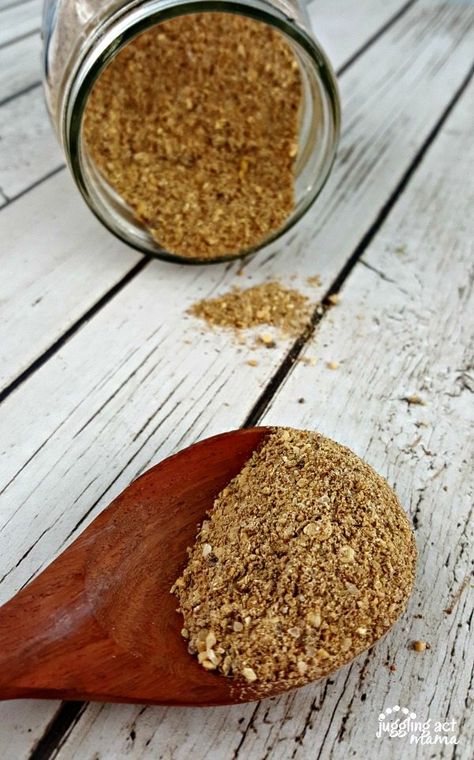 This Homemade Montreal Chicken Seasoning is a delicious mix of herbs and spices. It will be your new favorite spice blend. Montreal Chicken Seasoning, Montreal Chicken, Chicken Seasoning Mix, Chicken Seasoning Recipes, Bread Booze Bacon, Homemade Spice Mix, Homemade Tartar Sauce, Homemade Spice Blends, Homemade Condiments