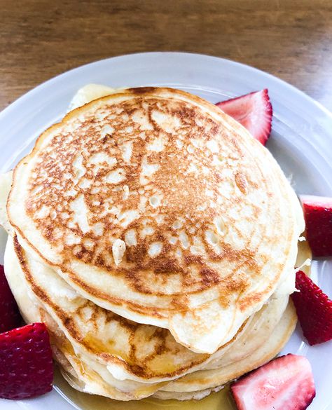 One Point Weight Watchers Blueberry Lemon Pancakes, 1 Point Pancakes Weight Watcher Recipes, Weight Watchers Banana Pancakes, Apple Sauce Pancakes, Pancakes Cottage Cheese, Ww Pancakes, Miracle Muffins, Cinnamon Apple Sauce, Truvia Recipes