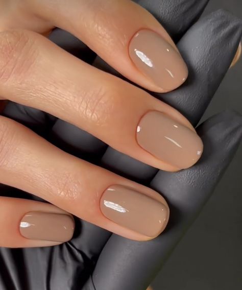 Ongles Beiges, Natural Nails Manicure, Subtle Nails, Casual Nails, Makijaż Smokey Eye, Manicure Ideas, Street Nails, Nails Manicure, Neutral Nails