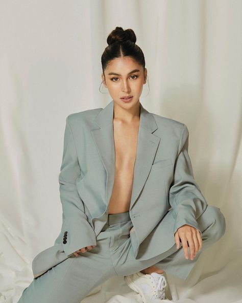 Julia Barretto, Oversized Blazers, Platform Combat Boots, Tan Suit, Blue Vests, Pinstripe Suit, Mock Turtleneck, Turtle Neck Dress, Oversized Blazer