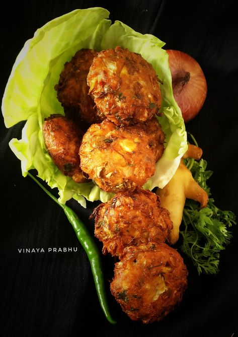 Cabbage Pakora Recipe Cabbage Pakora, Pakora Recipe, Pakora Recipes, Small Potato, Tea Time Snacks, Indian Snacks, Vegan Meals, Vegetarian Diet, Tandoori Chicken