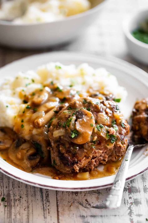 Paleo Salisbury Steak, Salisbury Steak Crockpot, Reset Recipes, Salisbury Steak Recipe, Salisbury Steak Meatballs, Slow Cooker Salisbury Steak, Chicken Stroganoff, Salisbury Steak Recipes, Paleo Meal Plan