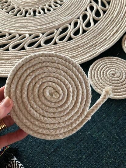 To complete my Coastal/Boho look out on the deck, I wanted to make a rug! I’d been looking for a natural/creamy coloured rug but couldn’t find one I liked! So what do you do? Make one yourself! #diy #hometalk #rope #rug #roperug Diy Rope Design, Stencil Rug, Make A Rug, Rope Rug, Rainbow Rug, Coastal Boho, Scrap Material, Diy Bricolage, Rope Crafts