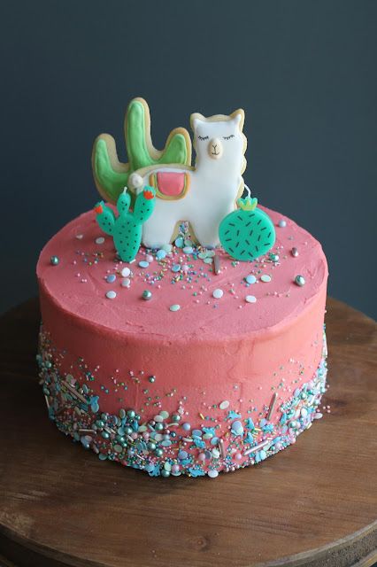 Llama Birthday Cake Ideas, Llama Cake Birthdays, Lama Cake Ideas, Llama Smash Cake, Lama Birthday Cake, Llama Birthday Party Cakes, Llama Cake Ideas, Teen Girl Cake Ideas, Llama Cupcakes