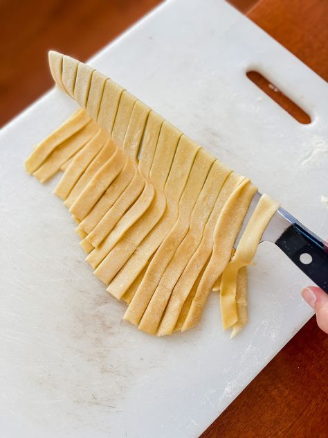 How To Make Pasta Without a Machine - Jolly Tomato Handmade Pasta No Machine, Different Types Of Pasta, Cranberry Coffee Cake, Easy Homemade Pasta, Types Of Pasta, Semolina Pasta, Holiday Ice Cream, Make Your Own Pasta, Make Pasta