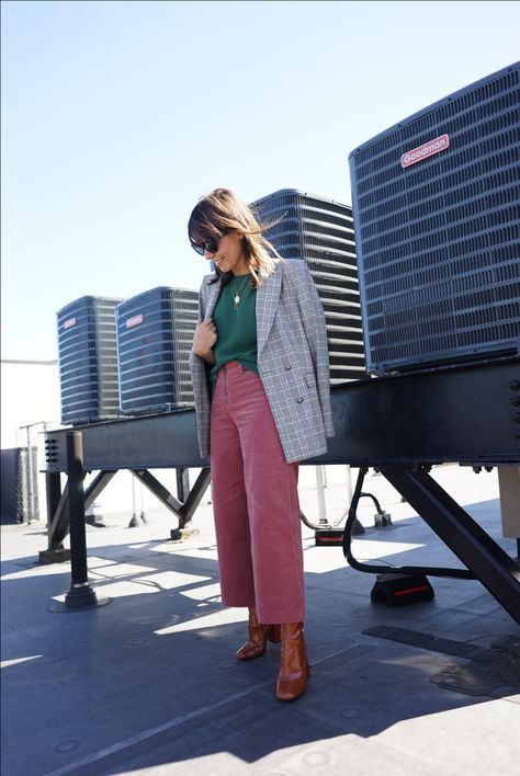 Green Pants Pink Shirt Outfit, Pink Pants Street Style, Pink Courdoroy Pants, Brown Patent Leather Boots Outfit, Emerald Blazer Outfit, Pink Courdoroy Pants Outfit, Pink Pants Fall, Pink Corduroy Pants Outfit, Brown Tshirt Outfit